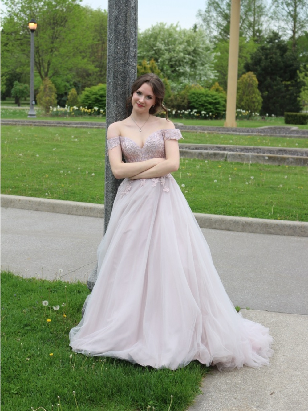 Off-Shoulder Light Pink Tulle Evening Gown